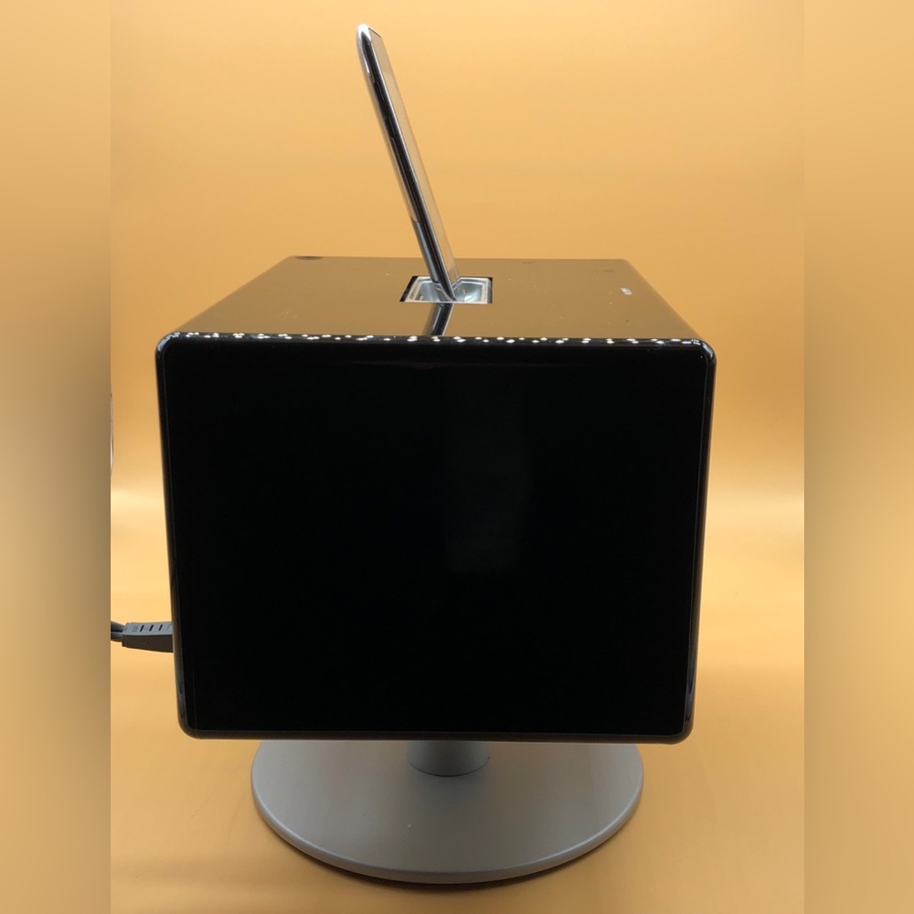 Geneva Lab Sound System - Model S Docking System - Picture 3 of 5